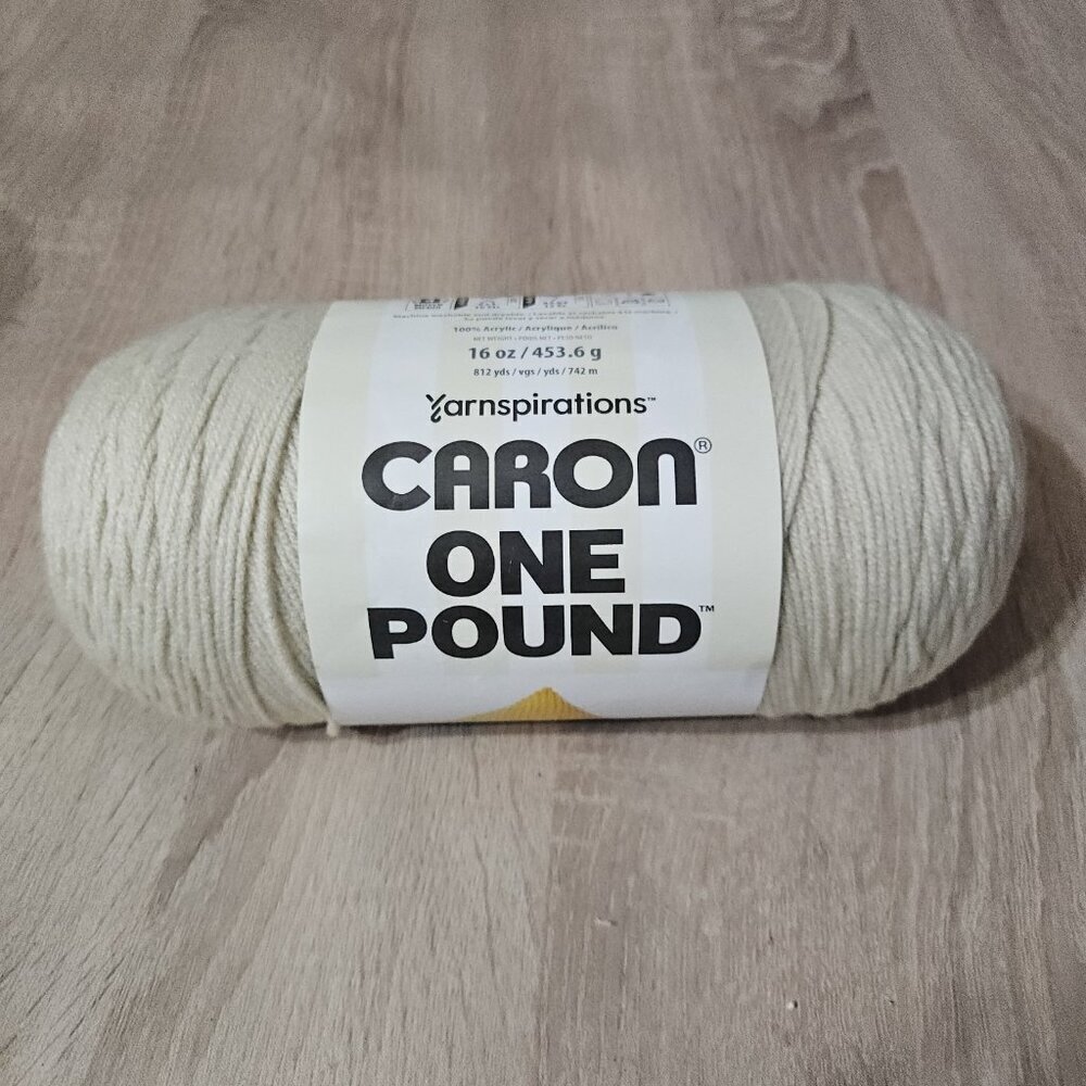 Caron One Pound 100% Acrylic Yarn - 10514 Off White 812 Yards - 16oz. Worsted